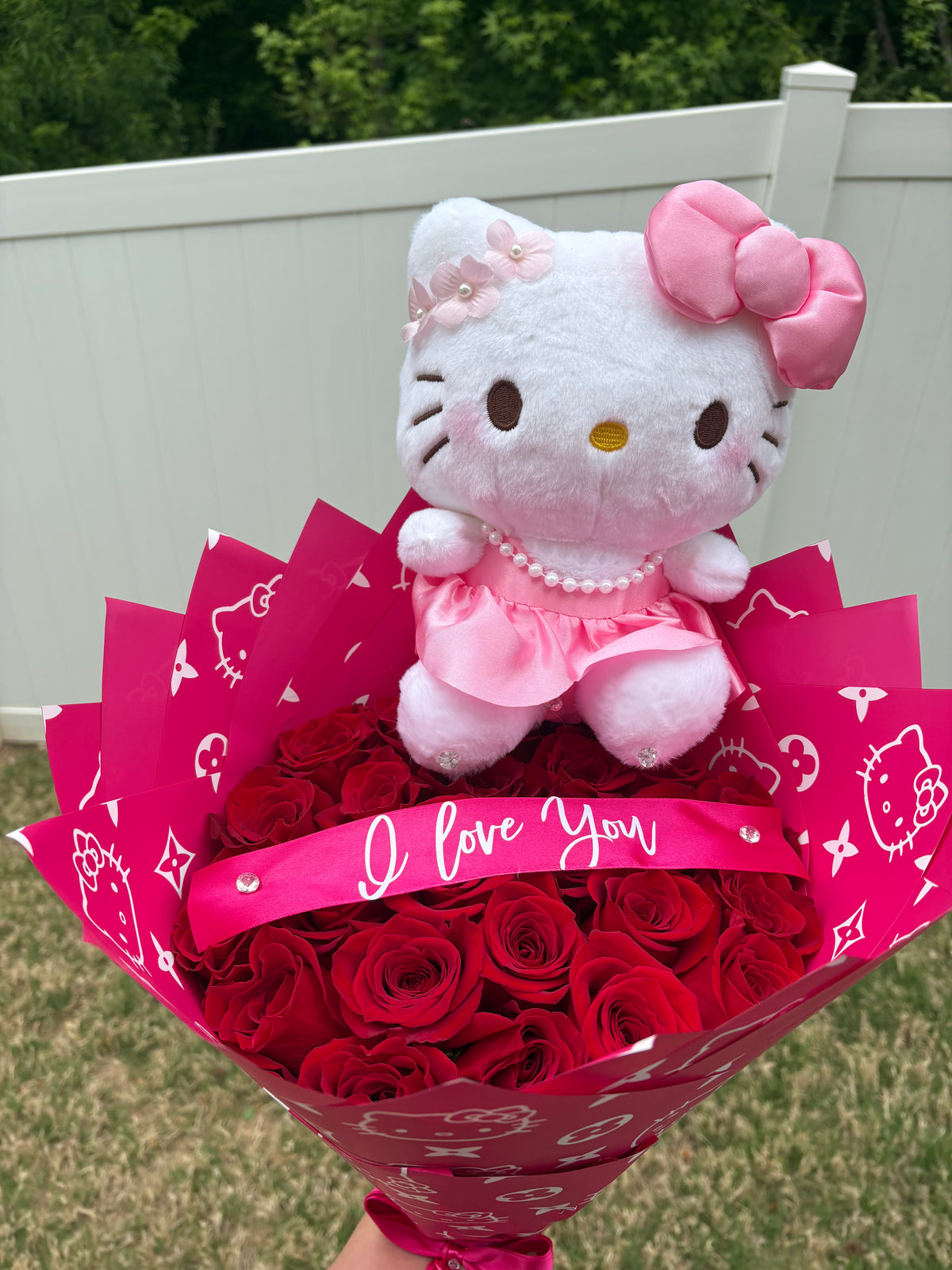 24k HK Rose Plush Bouquet