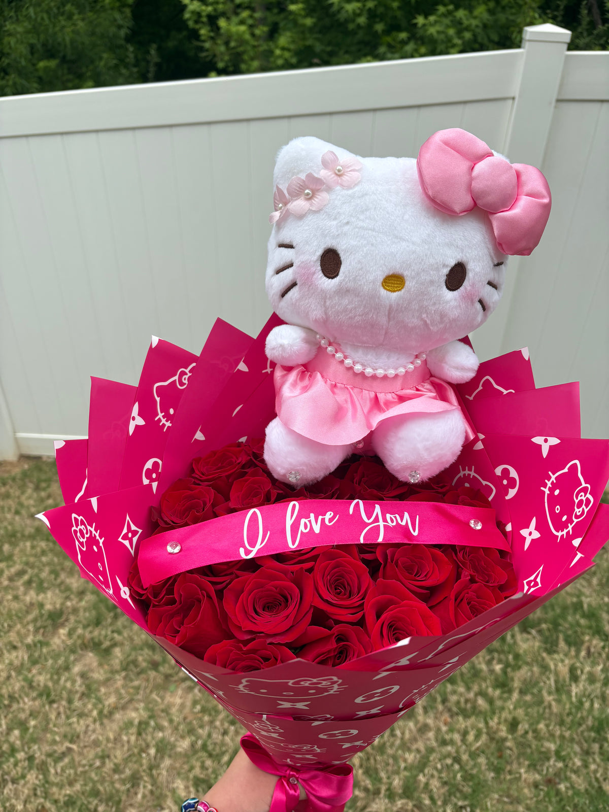 24k HK Rose Plush Bouquet