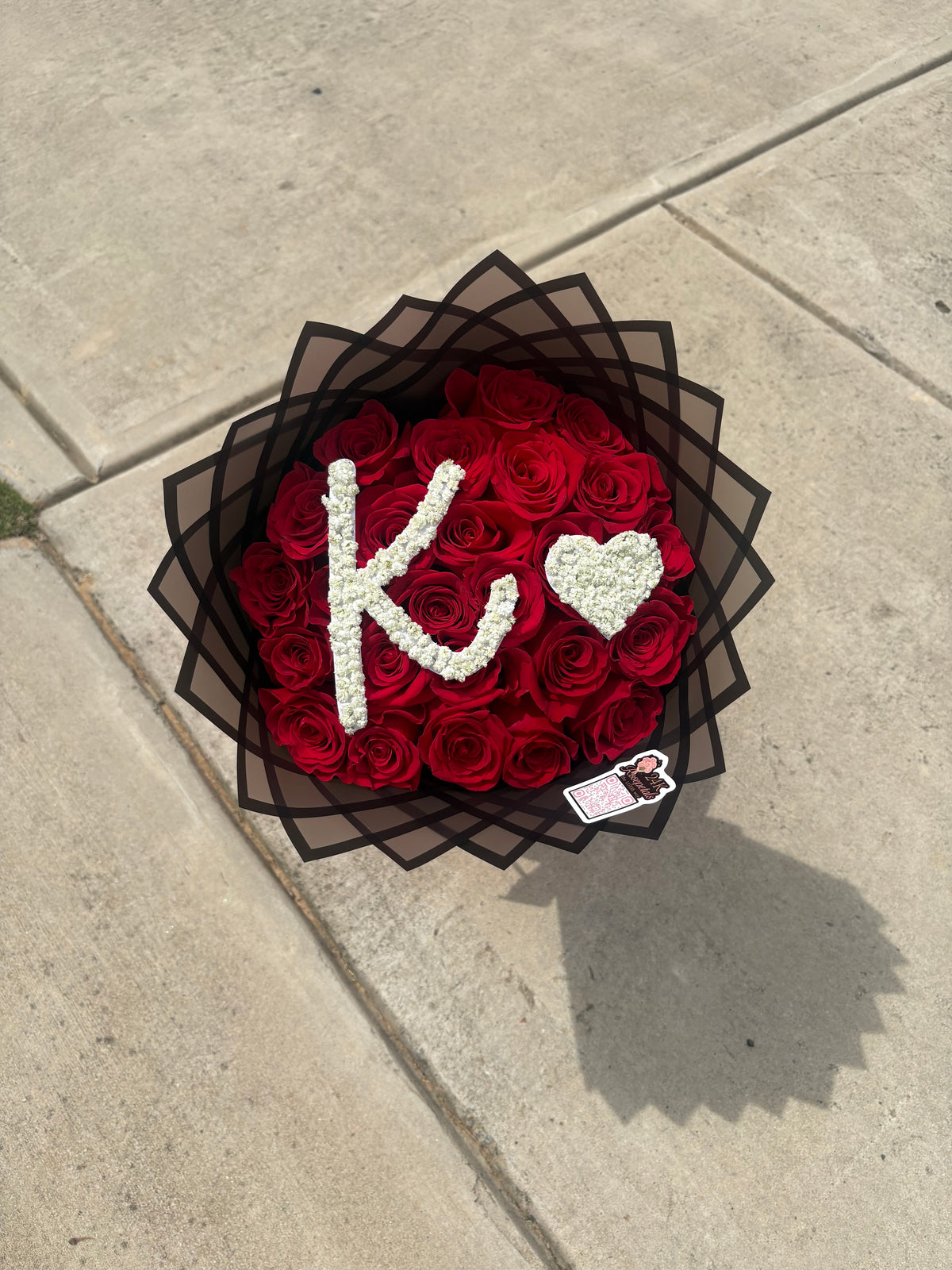 25 Count Rose Bouquet W/ Baby breathe Initial or number