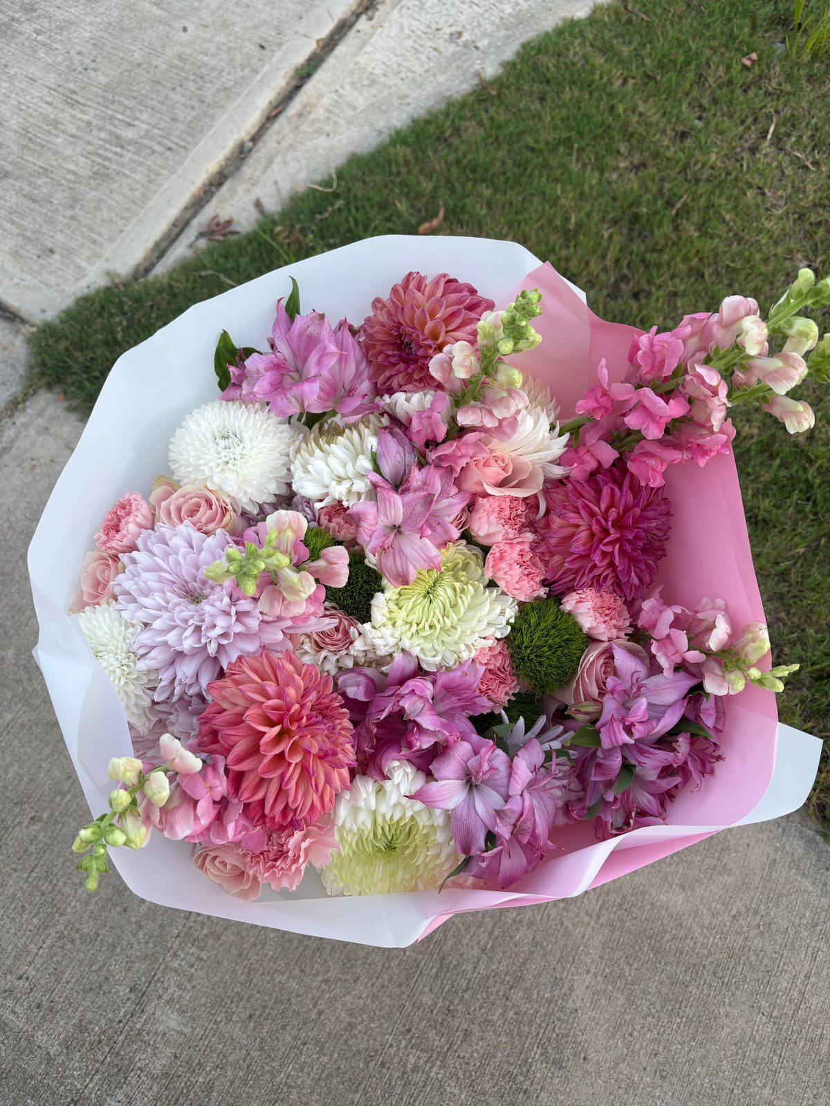 Pink Garden Lux mixed Bloom Bouquet