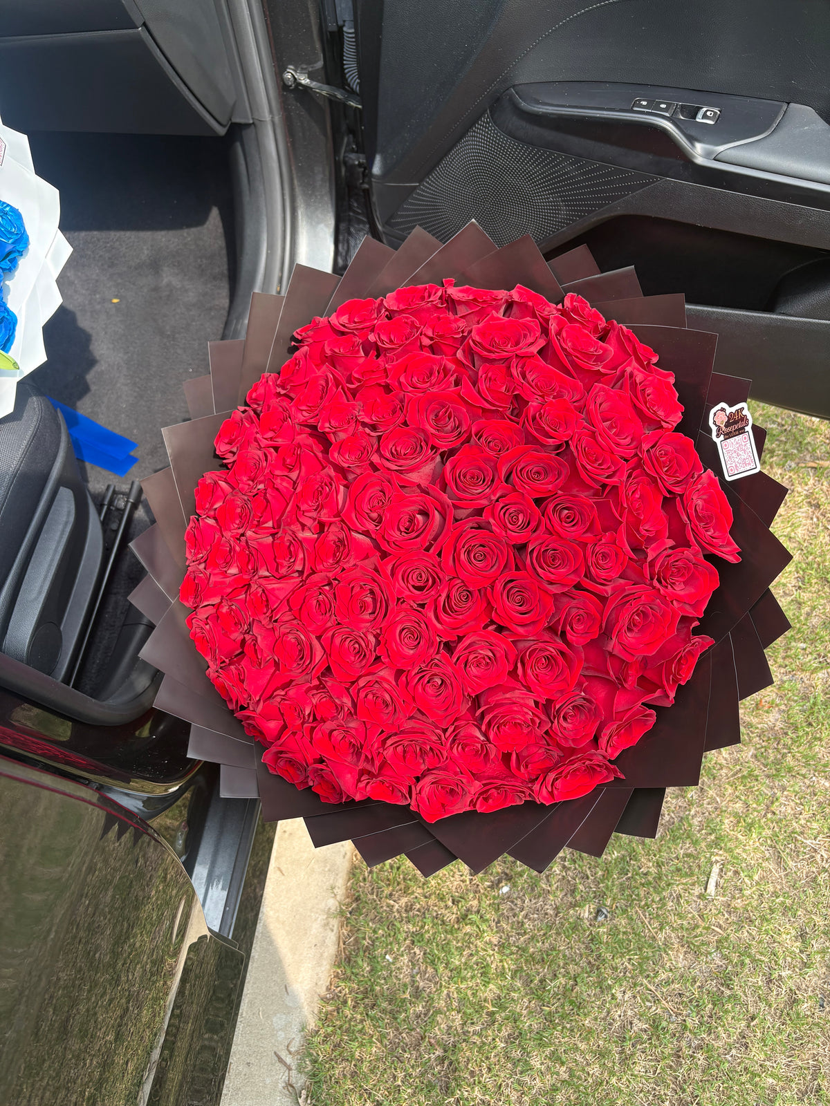 100 Count 24K Lux Bouquet