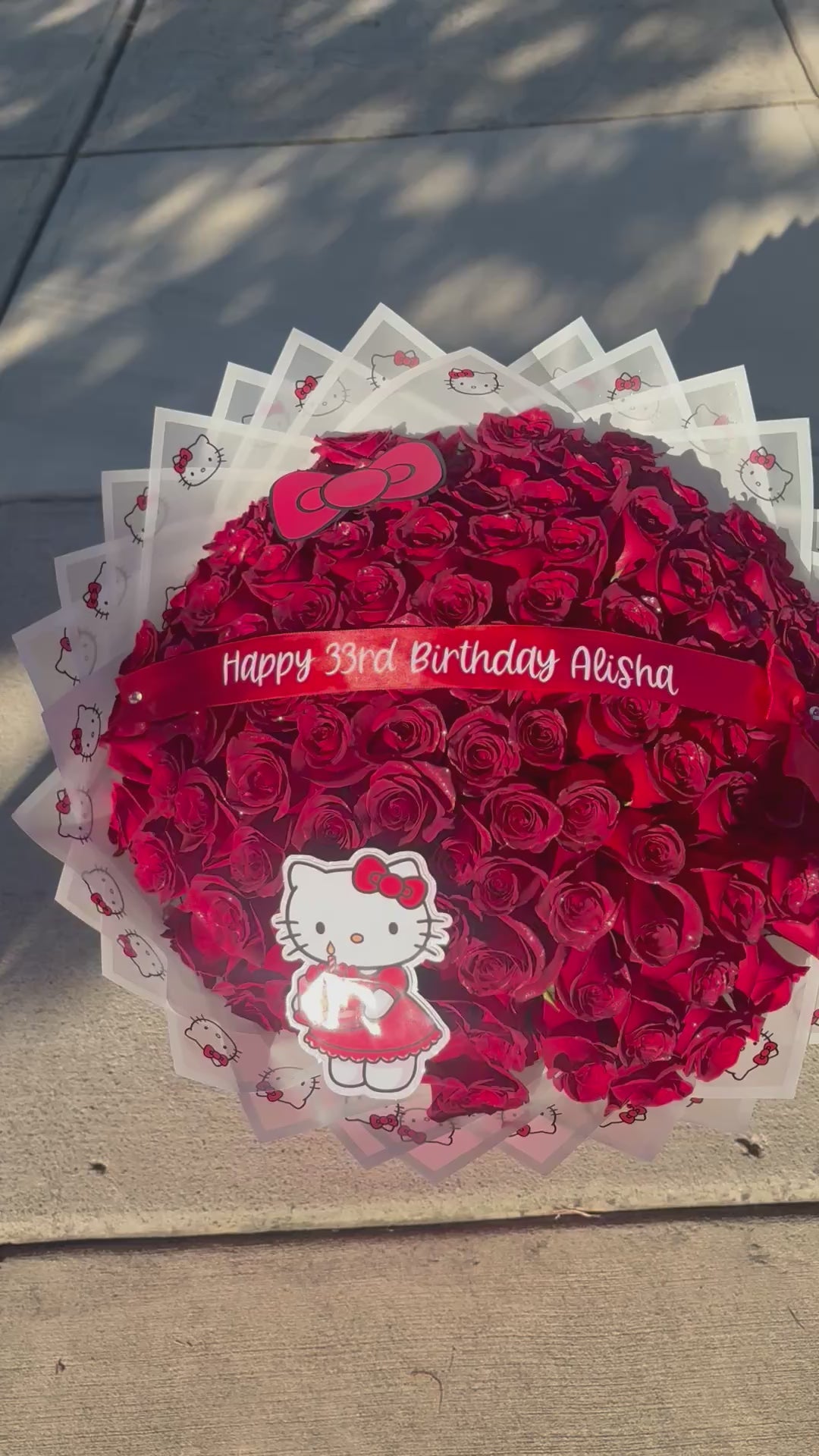 100 Count Hello Kitty Rose Bouquet