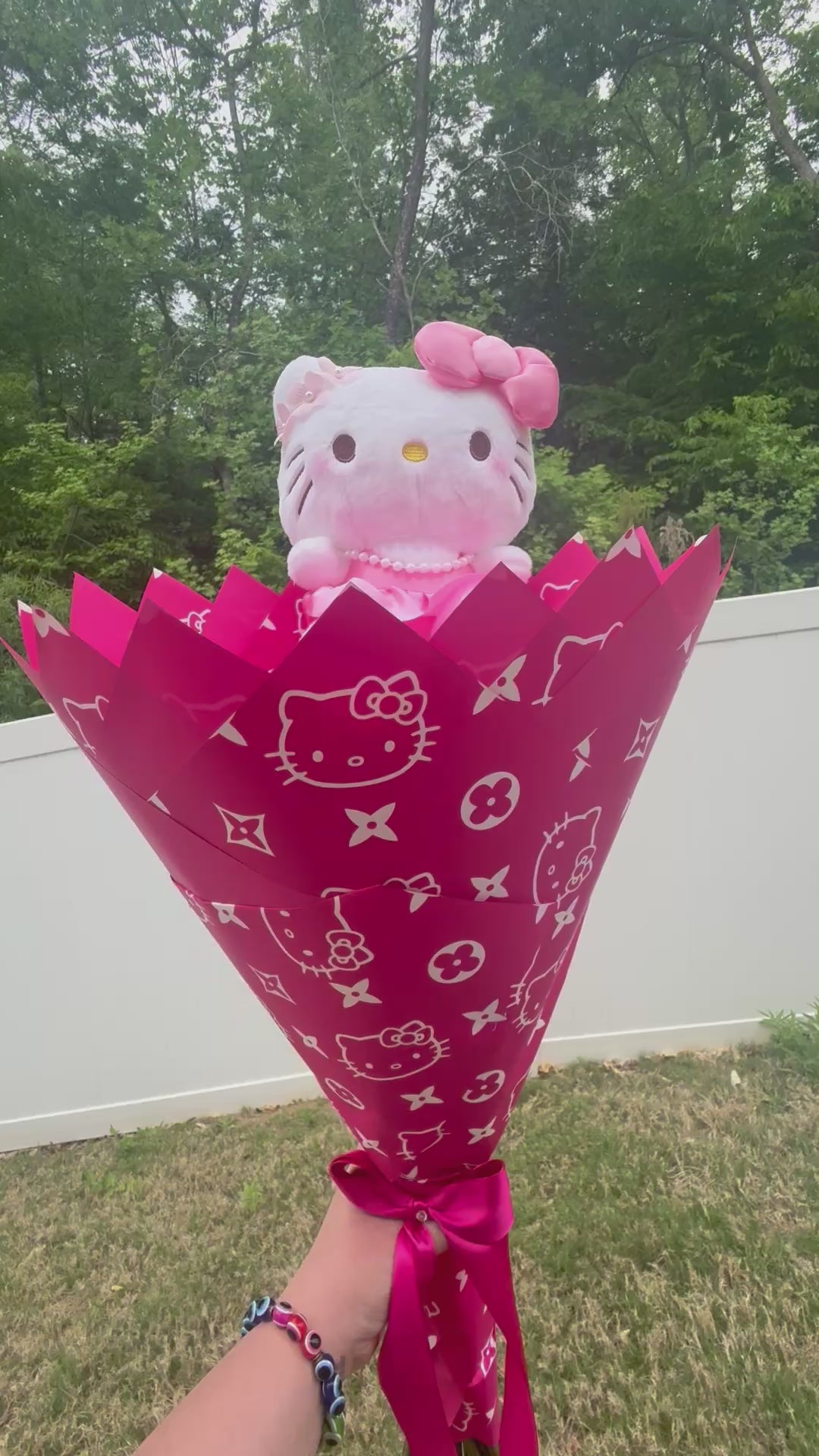 24k HK Rose Plush Bouquet